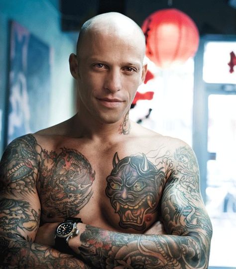 Love him! ami james Bald Tattoo, Ami James, Miami Ink Tattoos, Man With Tattoos, Miami Tattoo, Famous Tattoo Artists, Miami Ink, Tattoo Prices, Bald Man