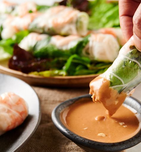 Peanut Sauce For Spring Rolls, Simple Peanut Sauce, Spring Roll Peanut Sauce, Sauce For Spring Rolls, Spring Rolls With Peanut Sauce, Vietnamese Spring Rolls Recipe, Vietnamese Salad, Asian Inspired Salad, Vietnamese Spring Rolls