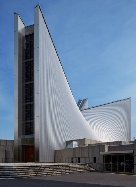 Kenzo Tange Architecture, Kenzo Tange, Timeless Architecture, Modern Church, Japan Architecture, Gothic Cathedral, Japanese Architect, Sacred Architecture, Mid Century Architecture