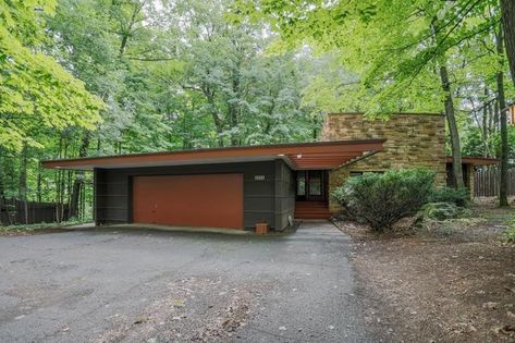 3311 N 12th St, Wausau, WI 54403 | realtor.com® Living Room Dimensions, Story Structure, Kitchen Dimensions, Contemporary Style Homes, Double Deck, Two Car Garage, Board And Batten, Building Exterior, Painted Ceiling