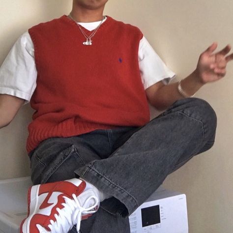 Aesthetic Red Outfits, Red Outfits, Aesthetic Outfits Men, Aesthetic Red, Street Style Outfits Men, Mens Outfit Inspiration, Neue Outfits, Mens Fashion Streetwear, Cool Outfits For Men