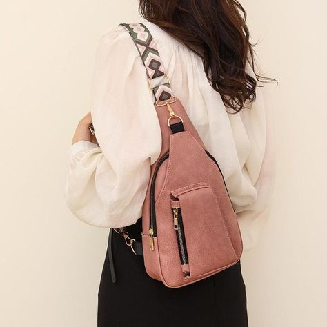 New product: Women's Cross-body Bag Casual Simple 👉🏽👉🏽 https://nuel.ink/ZuGgl5 Sling Bag Women, Waist Bag Women, Womens Sling Bag, Mini Mochila, Rose Bonbon, Adjustable Bag, Travel Shopping, Waist Bags, Pink Vintage