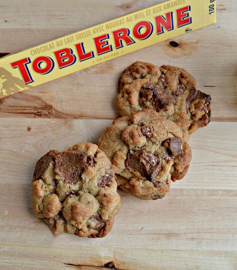 Yes that's right...TOBLERONE! These are thick bakery style cookies that have crispy edges and chewy centers with chunks of Toblerone throughout. Toblerone Cookies, Toblerone Cake, Bakery Style Cookies, Toblerone Chocolate, Duty Free Shop, Cookies Baking, Chocolate Chunk, Best Chocolate Chip Cookie, Biscuit Cookies