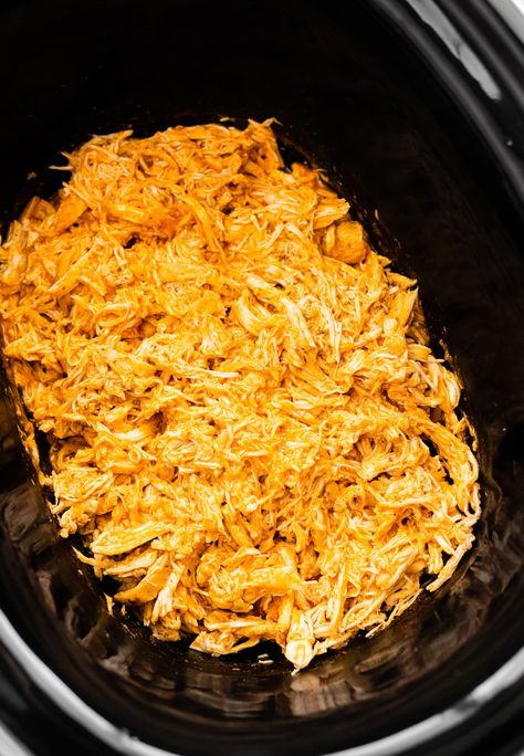 Slow Cooker Buffalo Chicken Buffalo Shredded Chicken Crockpot, Buffalo Chicken Crock Pot, Buffalo Chicken Recipes Crockpot, Buffalo Shredded Chicken, Macro Eating, Buffalo Chicken Recipe, Slow Cooker Buffalo Chicken, Shredded Chicken Crockpot, Shredded Buffalo Chicken