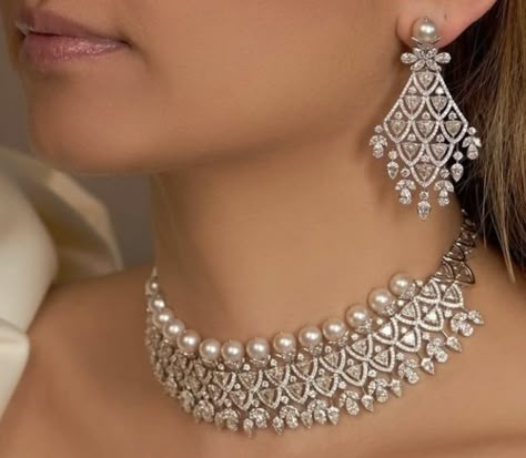 Beautiful Jewelry Diamonds, Bridal Jewelry Sets Brides, Bridal Diamond Necklace, Real Diamond Necklace, Bridal Necklace Designs, Diamond Pendants Designs, Fancy Jewelry Necklace, Fancy Jewellery Designs, Pearl And Diamond Necklace