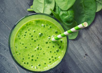 This juice would make Popeye proud. It’s got greens galore with tons of spinach, cucumber, celery and parsley. Both spinach...Read More Brooke Goldner, Smoothie Without Yogurt, Longevity Recipes, Blue Zones Recipes, Healthy Breakfast Choices, Zone Recipes, Resep Smoothie, Sistem Pencernaan, Green Juice Recipes