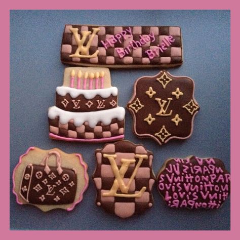 Louis Vuitton cookies Boujee Cookies Decorated, Louis Vuitton Cookies Decorated, Lv Cookies, Louis Vuitton Cookies, Louis Vuitton Birthday Party, Louis Vuitton Birthday, Embossed Cookies, Louis Vuitton Cake, Holiday Cookies Decorated