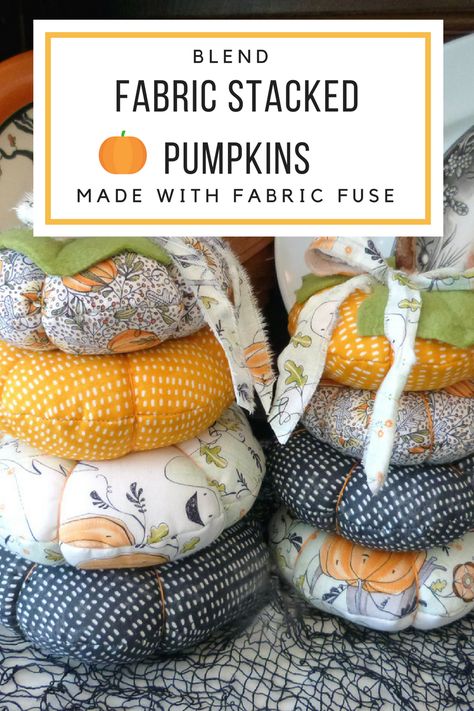 Stacked Fabric Pumpkins Diy, Cori Dantini Halloween, Diy Paper Pumpkins, Fall Sewing Crafts, Orange Paper Craft, Making Pumpkins, Quilt Halloween, Autumn Quilts, Paper Craft Easy