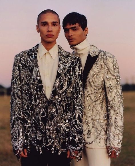 Attitude Magazine, Men's Tuxedo, High Fashion Men, Bjd Clothes, Aesthetic Fits, Prom Suits, Futuristic Fashion, Men Shirt, Suit Fashion