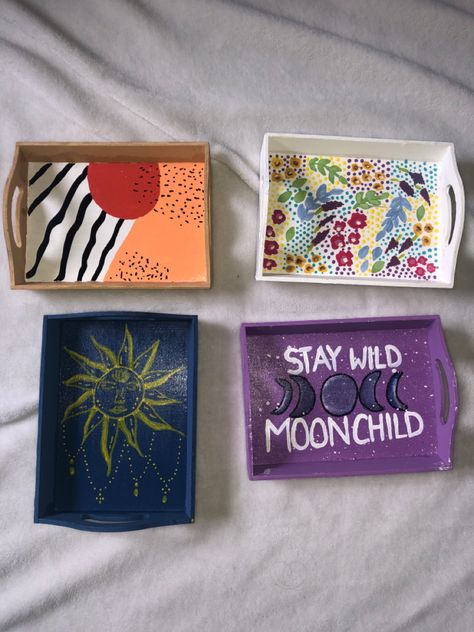 Small handpainted decorative trays Hand Painted Trays Ideas, Wooden Tray Painting Ideas, Painted Trays Ideas, Tray Painting Ideas, Painted Wooden Tray, Tray Painting, Small Wooden Tray, Moon Board, Wooden Trays