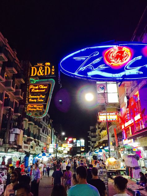 Khan San Road #Bangkok #Thailand Thailand Snapchat Story, Snapchat Inspiration, Khao San Road, Ko Samui, Grand Budapest, Grand Budapest Hotel, World View, Snapchat Stories, Bangkok Thailand