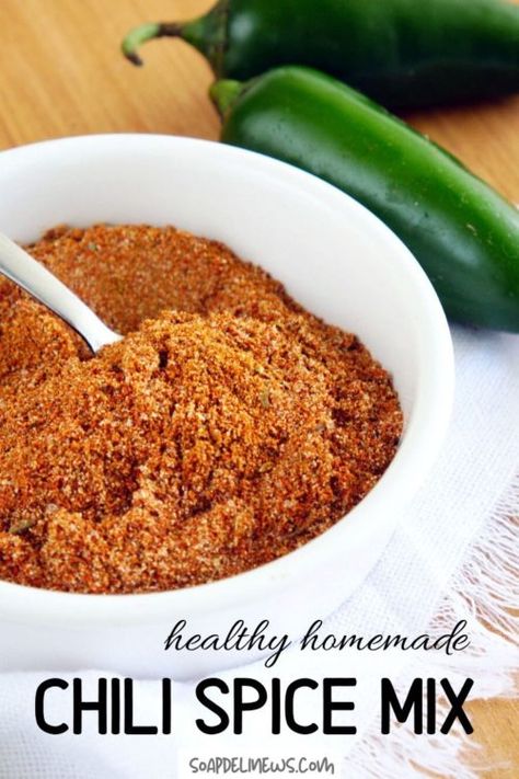 Chili Seasoning Mix Recipe: A Healthy Alternative for Traditional & Vegetarian Chili Recipes. Keep warm this winter with a cozy pot of homemade chili. Whether you're making traditional chili or try a vegetarian chili recipe, this easy chili seasoning mix is a must for your spice cabinet! This best chili spice mix recipe is a healthy alternative to store bought mixes containing too much salt, MSG & other unwanted ingredients. A healthy recipe for chili seasoning mix. #seasoning #chili #spices Chili Spice Mix Recipe, Chili Mix Recipe, Chili Seasoning Mix Recipe, Chili Spice Mix, Traditional Chili Recipe, Chili Seasoning Recipe, Chili Spice, Healthy Chili, Vegetarian Chili Recipe