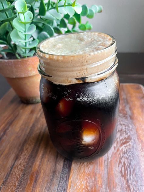 Pumpkin Cream Cold Brew- a dairy free version of the famous starbucks drink. Packed with protein, this is the perfect fall drink. Chicken Avocado Pasta, Chicken Avocado Melt, Pumpkin Cream Cold Brew, Cream Cold Brew, Gluten Free Apple Crisp, Dairy Free Pumpkin, Vegan Pumpkin Recipes, Fall Drink, Copycat Starbucks Recipes