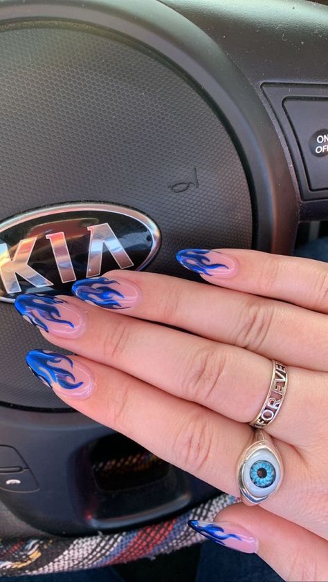 Round Flame Nails, Trendy Nail Art Blue, Metallic Flame Nails, Dark Blue Flame Nails, Chrome Flames Nails, Flame Nails Chrome, Flame Nails Blue, Festival Nails Blue, Blue Nails With Flames