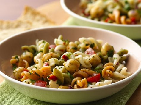 Trader Joe's middle eastern pasta salad with feta cheese, chickpeas and a lemon oregano dressing. Suddenly Salad Recipe, Suddenly Pasta Salad, Pea Pasta Salad, Pasta Salad Vegan, Pea Pasta, Suddenly Salad, Prosciutto Pasta, Classic Pasta Salad, Classic Salad