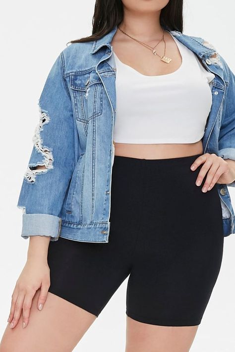 Denim Bermuda Shorts Outfit, Fall Beach Outfits, Denim Shorts Outfit Summer, Black Shorts Outfit, Outfits Leggins, Denim Shorts Outfit, Biker Shorts Outfit, Look Plus Size, Summer Shorts Outfits