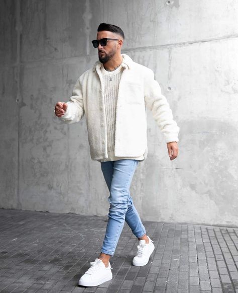 White Denim Outfit, Classy Suits, Smart Casual Style, Trendy Streetwear, Men Stylish Dress, Fashion Autumn, Smart Casual Outfit, Men Fashion Casual Outfits, Mens Casual Outfits