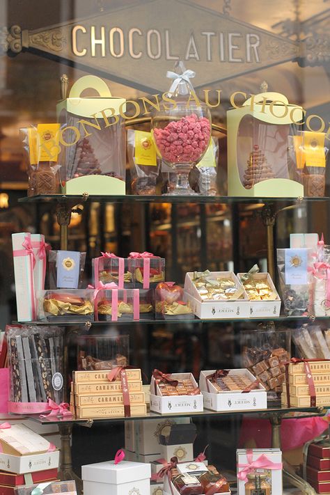 Paris Paris Chocolate Shop, Chocolate Cafe Shop, Chocolate Store Design, Chocolatier Shop, Excuse My French, Chocolate Shops, Patisserie Fine, Chocolate Stores, Photography Fine Art