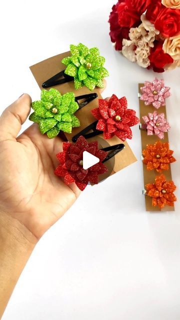 Diy Hair Clips For Kids, Handmade Hair Accessories Diy, Fabric Flowers Diy Easy, Hair Clips Diy Tutorials, Diy Hair Accessories Tutorial, Hair Accessories Tutorial, Tiara Hair, Hair Clips Diy, Handmade Hair Clip