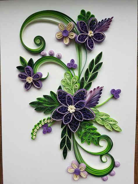 Paper Quilling Flower, Quilling Patterns Tutorials, Free Quilling Patterns, Quilling Birthday Cards, Quilling Flower Designs, Quilling Supplies, Flower Simple, Arte Quilling, Paper Quilling Flowers