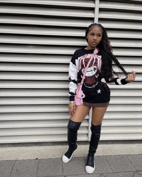 Concert Outfit Ideas With Sneakers, Outfit Ideas With Sneakers, Concert Outfit Black Women, Pink Concert Outfit, Concert Outfit Black, Fye Outfits, Pink Concert, Outfit Black Women, Concert Ideas