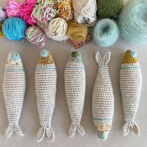 Crochet Fish Patterns, Crochet Fish, Fish Pattern, Crochet Food, Crochet Videos Tutorials, Fish Patterns, Basic Crochet Stitches, Crochet Videos, Diy Pattern