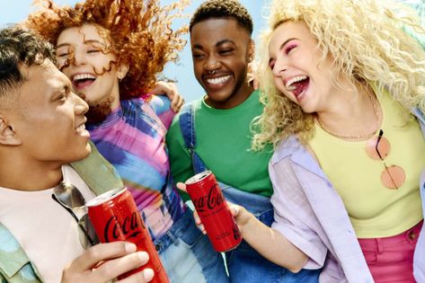 Coke x Summer Burst - Making Pictures Coke Cans In Hair Photoshoot, Vintage Coke Photoshoot, Soda Photoshoot, Share A Coke Campaign, Product Placement Photography, Cola Photography, Friends Drinks, Flying Fish, Martin Parr