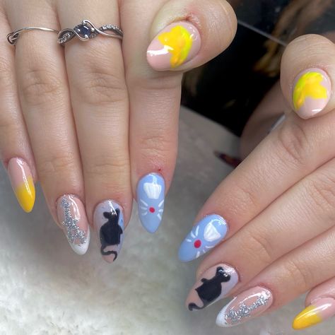 @knights.nails on ig! orlando area Remy Ratatouille Nails, Disneyland Paris Nails, Ratatouille Nails, Paris Nails, Disney Nails, Nails Nail, Ratatouille, Swag Nails, Halloween Outfits