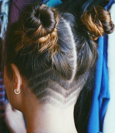 Undercut Long Hair Design, Shaved Hairstyles For Women, Bob Pendek, Undercut Hair Designs, Shaved Hairstyles, Undercut Hairstyles Women, Undercut Designs, Undercut Long Hair, Shaved Hair Designs