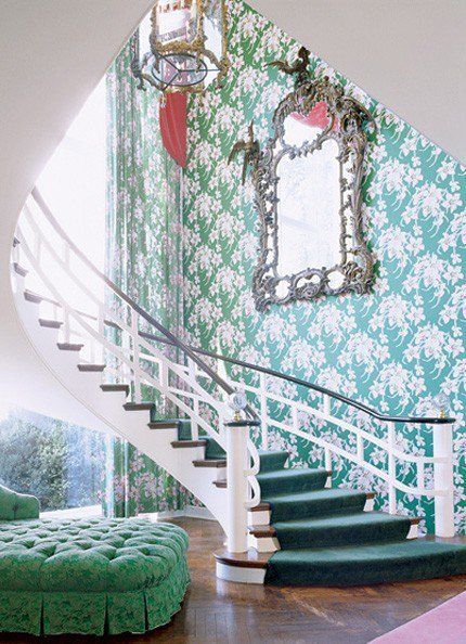 dorothy draper stairwell emerald green Dorothy Draper Interiors, Stair Case, Winter Getaway, Stairway To Heaven, Style At Home, Staircases, Art Of Living, Travel Lifestyle, Home Fashion