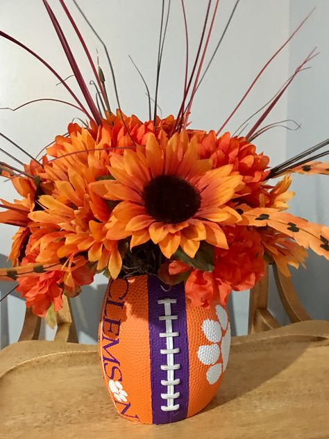 Football Trunk Or Treat Ideas, Football Trunk Or Treat, Clemson Party, Clemson Decor, Football Centerpiece, Clemson Tigers Football, Trunk Or Treat Ideas, Tiger Decor, Clemson Football