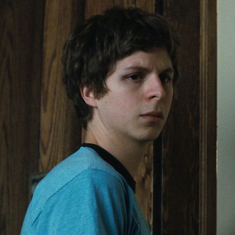 Micheal Cera Scott Pilgrim, Michael Cera Icon, Scott Pilgrim Michael Cera, Michael Cera Scott Pilgrim, Michael Cera Pfp, The Flying Nun, Ny Subway, Scott Pilgrim Vs The World, Michael Cera