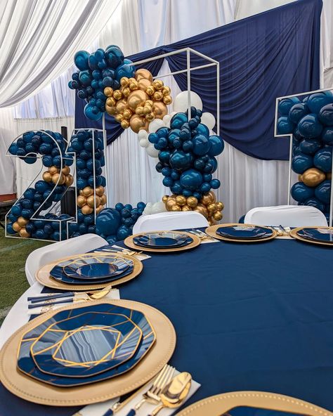 Balloon Arch For Men Birthday, Men’s Birthday Backdrop, 18th Birthday Boy Decorations, 21st Birthday Blue Theme, 21st Birthday Ideas Men, 21st Birthday Decorations For Guys Decor, Boy 21st Birthday Ideas, Boys 21st Birthday Ideas Decorations, Boys 21st Birthday Ideas