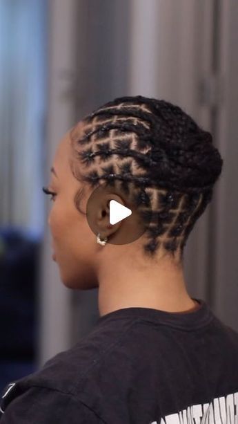 Crystiana Wilson on Instagram: "Hair inspiration: Part 10 | Braidless Crochet Boho Knotless Braids with Human Hair Extensions   Skip the wait times for polished hair 🌟   I’ve recreated this illusion ponytail method to assist women with styling their hair. This is kid friendly also! For those that loved the rubber band hack, here’s a healthy tension free version that will last up to one month. Yes you can wash the braids, apply products, color the boho hair, and much more!🙌🏾 Healthy hair is the goal and y’all know I’m here to save y’all time,energy, and money. Do it yourself! 🌟💐   P R O D U C T S  Hair: @ygwigs Crochet Boho Knotless 24 inch— 120strands Products: link in bio(Amazon Store) Blow dryer: @patternbeauty  Crochet hook: Amazon store(link in bio)   Share and tag me in your styl Comb Twist, Braidless Crochet, Crochet Hair Styles Freetress, Polished Hair, Bun Hairstyles For Long Hair, Cool Braid Hairstyles, Cool Braids, Boho Hairstyles, Human Hair Extensions