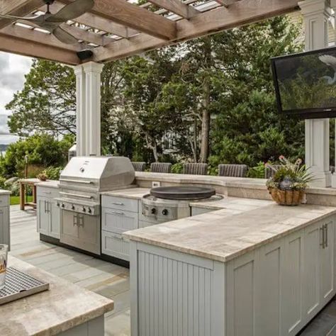 Kitchen Canopy, Covered Outdoor Kitchens, Outdoor Kitchen Design Layout Grill Area, Side Patio, Luxury Outdoor Kitchen, Outdoor Kitchen Cabinets, Outdoor Kitchen Ideas, Outdoor Kitchen Appliances, Outdoor Appliances