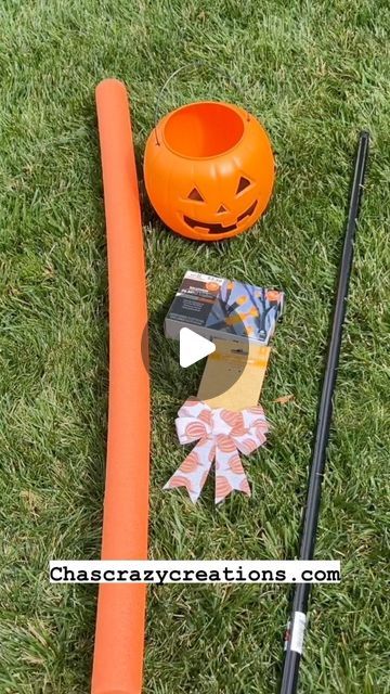 Halloween Rope Light Ideas, Diy Halloween Outside Decor, Best Diy Halloween Decorations, Cute Halloween Outdoor Decor, Halloween Crafts Outdoor, Pool Noodles Halloween Ideas, Halloween Porch Decorations Ideas, Diy Kids Halloween Decorations, Do It Yourself Halloween Decorations