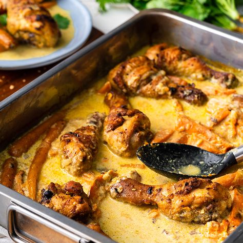 Vietnamese Chicken Curry Tray Bake - Marion's Kitchen Marion Kitchen, Slow Cooker Curry Recipes, Oven Bakes, Quick Chicken Curry, Marions Kitchen, Chicken Tray Bake, Marion Grasby, Vietnamese Chicken, Marion's Kitchen