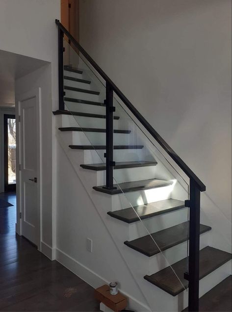 We do glass railing if you live in long island ny call to shedule your free estimate (631)2649315 or for info talk to the fabricator is time to give your house a great look we have more than 200 desing to chosse Se Habla es pañol House Railings Indoor Modern, Black Glass Railing Stairs, Glass And Metal Stair Railing, Clear Stair Railing, Indoor Stair Railing Ideas Modern, Black Glass Railing, Glass Stair Railing, Indoor Stair Railing, Glass Staircase Railing