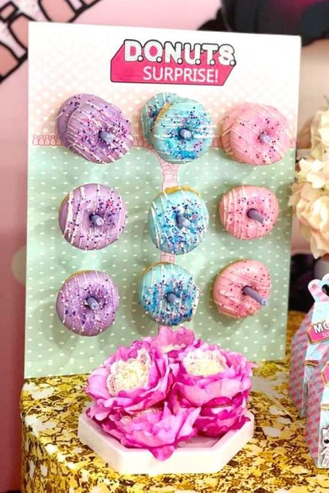 Feast your eyes on this gorgeous LOL Surprise Dolls birthday party! The donuts are so cute! See more party ideas and share yours at CatchMyParty.com #catchmyparty #partyideas #lolsurprisedolls  #donuts #lolsurprisedollsparty #girlbirthdayparty Lol Surprise Donuts Ideas, Lol Food Party Ideas, Lol Surprise Birthday Party Games, Lol Pool Party Ideas, Lol Pinata Ideas, Lol Party Games, Lol Bday Party Ideas, Lol Themed Party, Lol Surprise Dolls Party Decorations