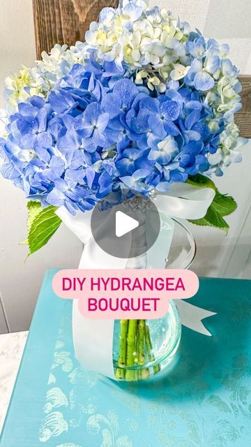 Diy Hydrangea Bouquet, Wedding Bouquets With Hydrangeas, Hydrangeas Bouquet, Diy Hydrangea, Diy Bridesmaid Bouquet, Hydrangea Bridal Bouquet, Hydrangea Bouquet Wedding, Hydrangea Wedding, Hydrangea Bouquet