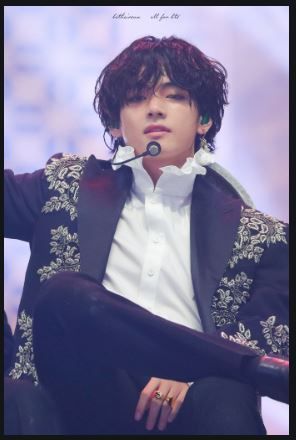 The story revolves around a cold-hearted mafia Kim Taehyung who is in… #fanfiction #Fanfiction #amreading #books #wattpad Mma 2019, V Video, Taehyung Photoshoot, Kim Taehyung Wallpaper, V Taehyung, Daegu, Bts Twt, Bts Boys, Bts Photo