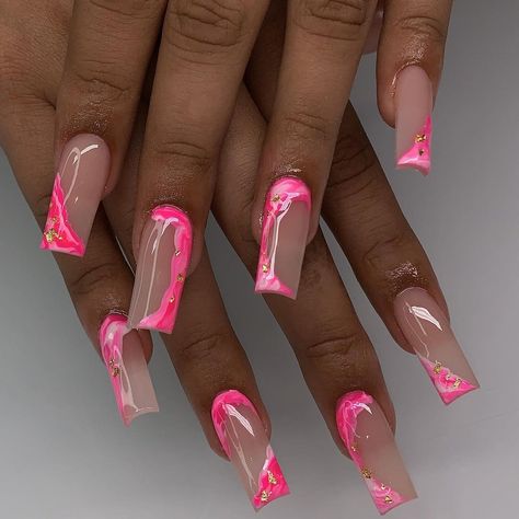 Liz on Instagram: “Recreating one of my old sets in hot pink ❤️‍🔥💕 - Using “classic nude” by @valentinobeautypure - - - - - - #nails #nailsofinstagram…” Hot Pink Nails Swirls, Hot Pink Squiggle Nails, Christmas Nail Stickers, Nail Vinyls, Nail Tape, Work Nails, Drip Nails, Cute Acrylic Nail Designs, Nail Length