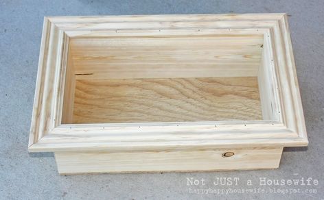 How to build a shadow box | Not JUST A Housewife Imagine Ideas, Shadow Box Shelf, Shadow Box Shelves, Shadow Box Picture Frames, Box Picture Frames, Box Shelf, Diy Shadow Box, Memory Boxes, Wedding Display