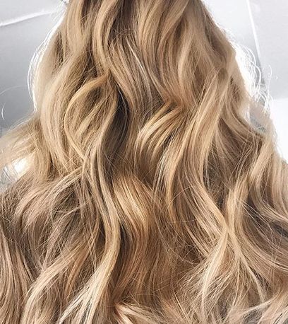 Sandy Blonde Hair Color Ideas, Koleston Perfect Formulas, Wella Koleston Perfect Formulas, Beach Blonde Hair Color, Blonde Hair Pictures, Faded Hair Color, Soft Blonde Hair, Beach Blonde Hair, Sandy Blonde Hair