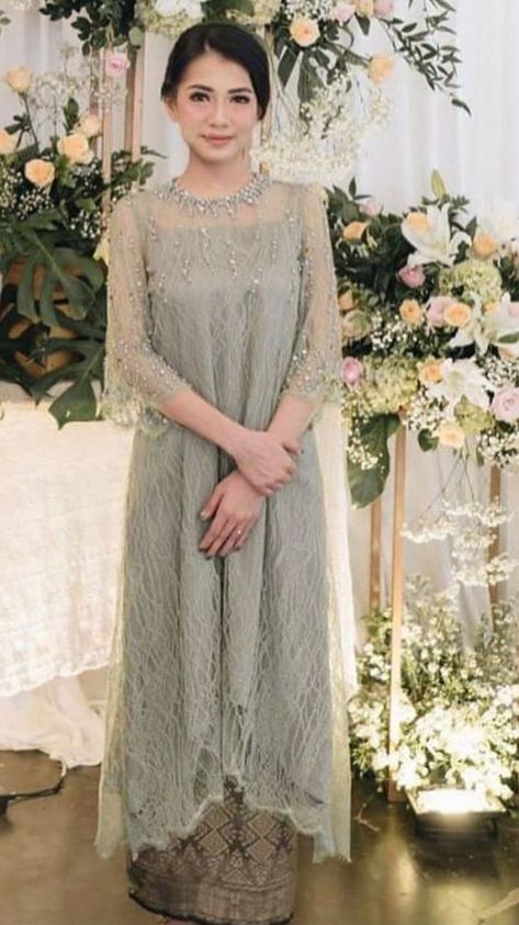 Modern Kebaya Dress, Kebaya Big Size Brokat Muslim, Kebaya Lace Modern, Kebaya Engagement Hijab, Model Kebaya Modern Dresses, Sage Green Kebaya, Dress Kondangan Modern, Engagement Dress Hijab, Dress Kebaya Modern