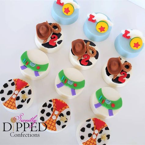 Toy Story Cupcake Ideas, Toy Story Treats, Toy Story Food, Toy Story Cupcakes, Disney Baking, Toy Story Party Decorations, Toy Story Baby, Toy Story Theme, Baby Birthday Themes