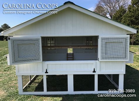 Poultry Farm Design, Hunters Chicken, Mobile Chicken Coop, Diy Chicken Coop Plans, Chicken Garden, Poultry Farm, Chicken Coop Plans, Backyard Chicken Coops, Farm Design