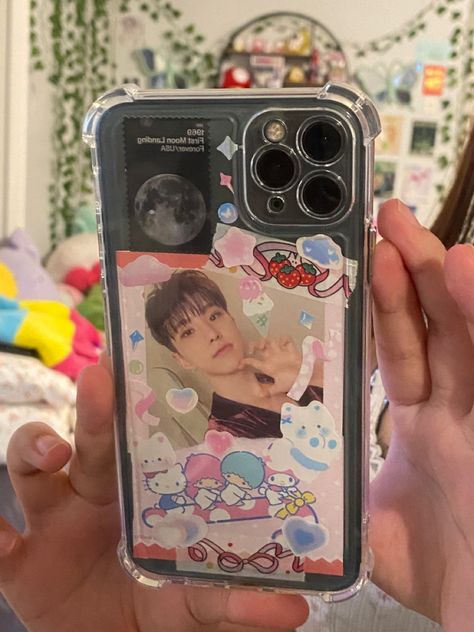 #hoshi #seventeen #phonecase #ideas An Hoshi Phone Case, Seventeen Phone Case Ideas, Seventeen Phone Case, Clear Phone Case Design, Kpop Phone Cases, Diy Case, Iphone Case Stickers, Iphone Home Screen Layout, Phone Stickers