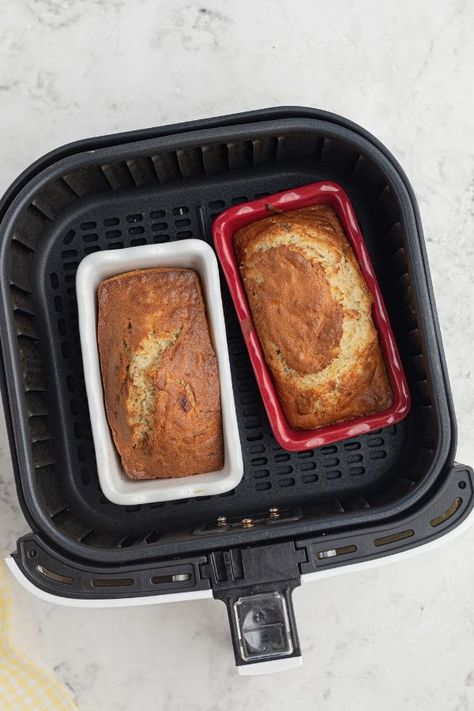 Air Fryer Banana Nut Bread - Air Frying Foodie Air Fryer Banana Bread, Air Fryer Banana, Air Fryer Cake Recipes, Airfryer Recipe, Air Fryer Recipes Dessert, Air Fryer Recipes Snacks, Cooks Air Fryer, Air Fried Food, Air Fryer Oven Recipes