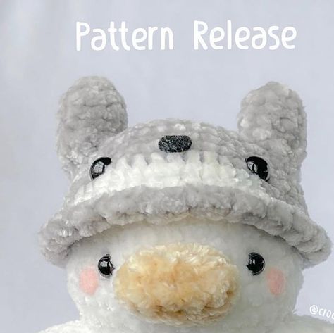 Duck Crochet Pattern Free, Totoro Hat, Cute Ducks, Duck Pattern, Amigurumi Plush, Google Form, Plushie Patterns, Google Forms, Order Form